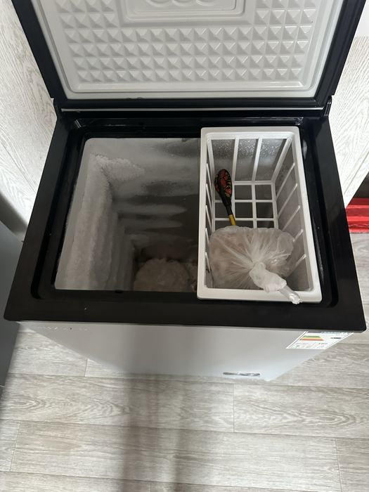 Продам мини Морозильную камеру