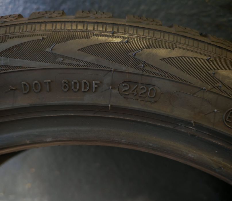 Nokian 225/45R17