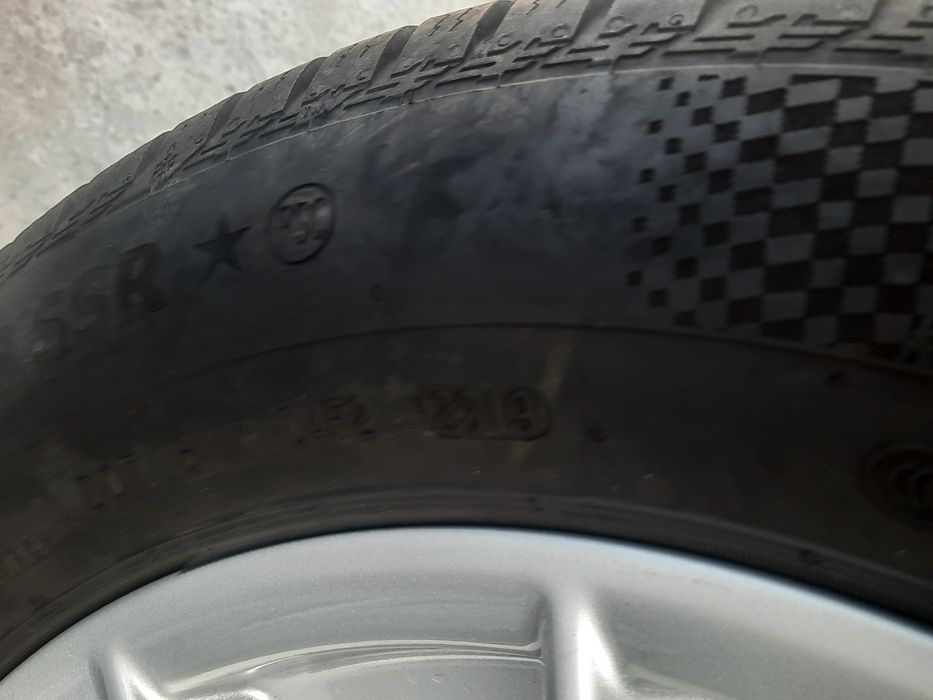 4 Броя 205/60/16 Continental 2x8,5mm 2x7mm 1x22 1x20 2x19 DOT