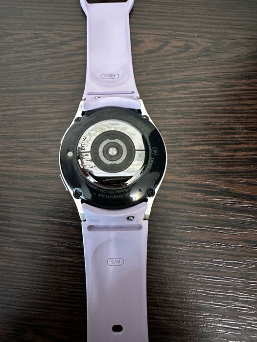Продам Galaxy watch 5 40мм
