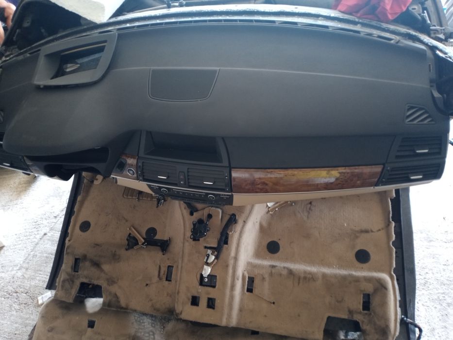 Planșa bord BMW X5 e70 an 2010 ,kit airbag uri +centuri