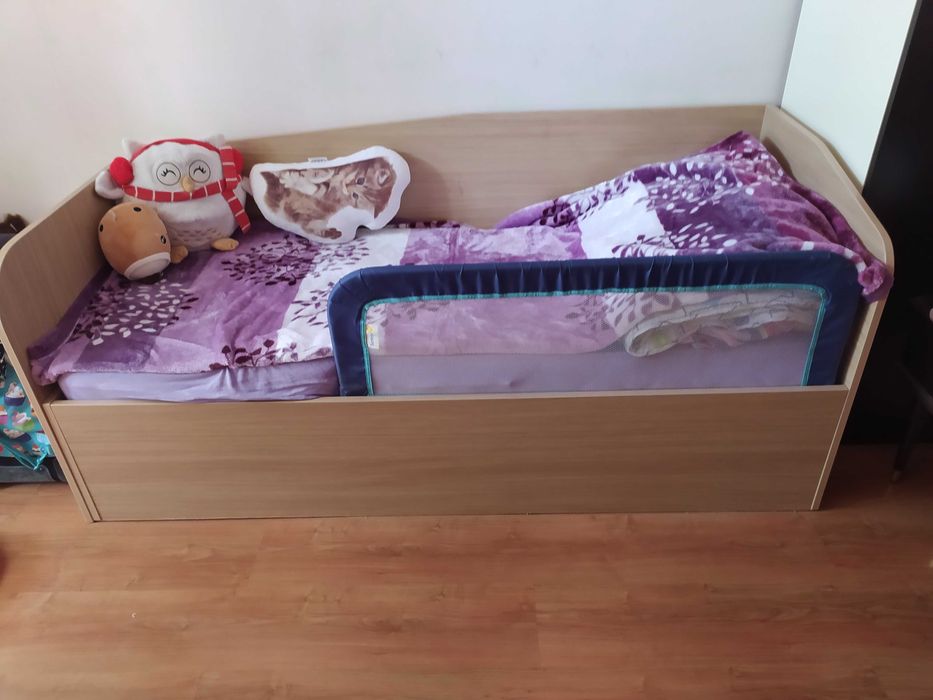 продавам детско легло