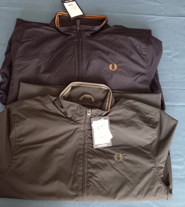 Jachete Fred Perry,noi.
