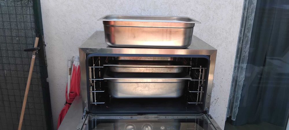 Vand mese inox si utilaje bucatarie horeca aproape noi