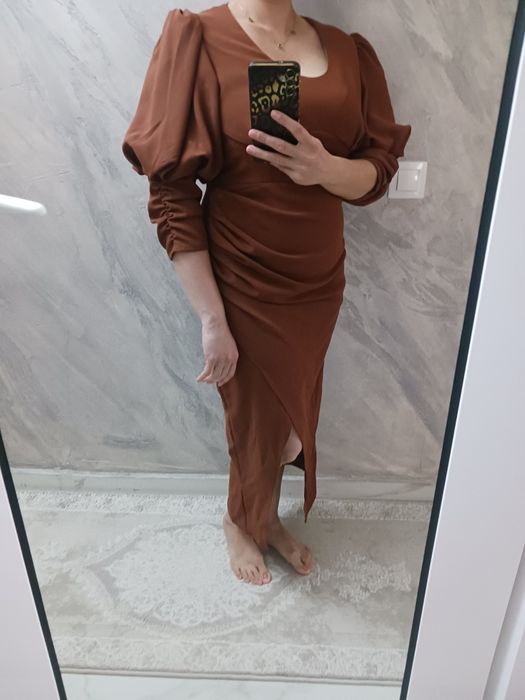 Официална кафява рокля