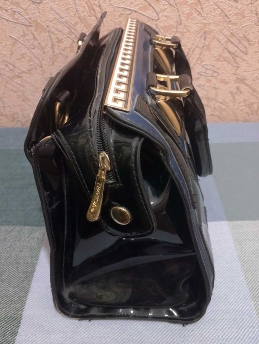 Лакированные сумки. Любая сумка - 50000 сум!