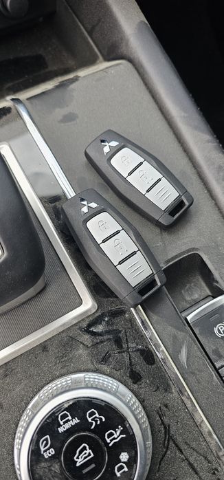 Продам новый Митсубиси Аутледер