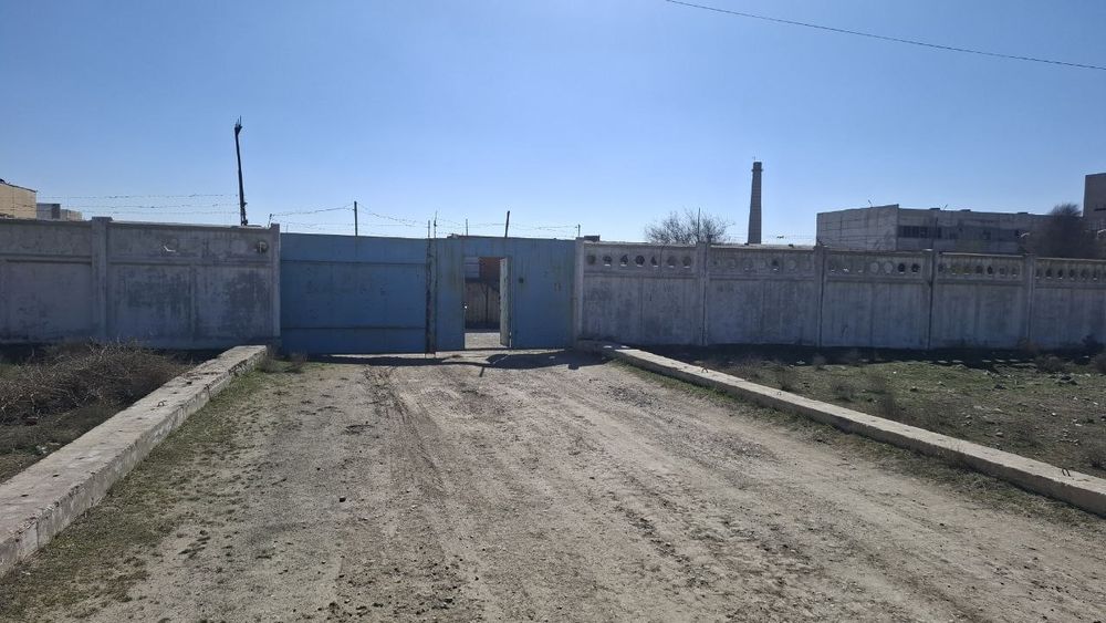 Продаётся производственная база в городе Навои