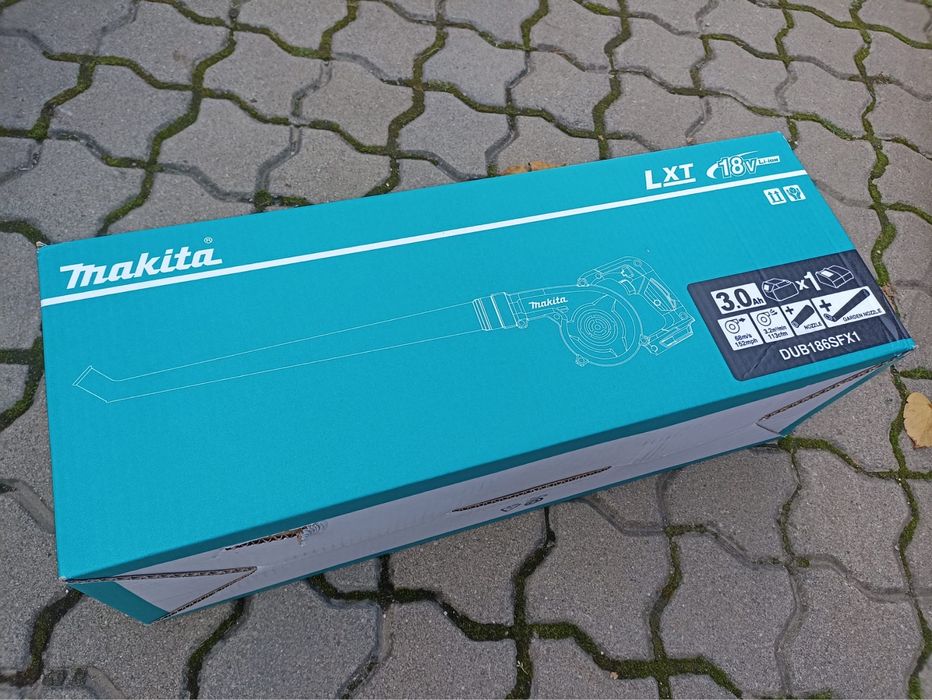 Suflanta(Praf/Frunze) cu doua tuburi&Aculatoriginale-Makita, Noi.