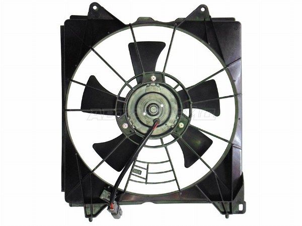 Диффузор радиатора Honda Accord