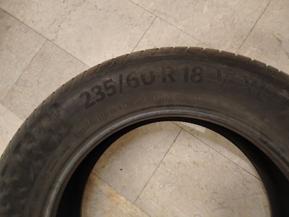 Continental Premeuim Contact 235/60/18