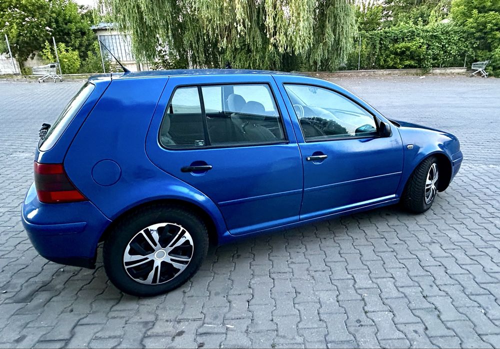 VOLKSWAGEN Golf 2004 — imagine 3