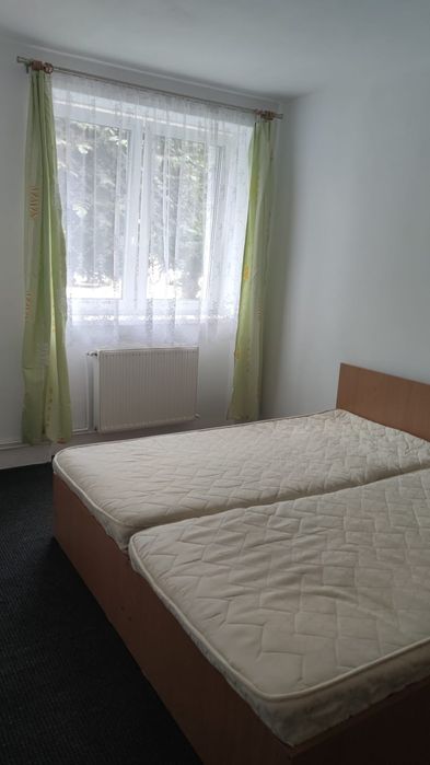 Închiriez apartament cu 2 camere, cartier Vasia, disponibil de la 1.04