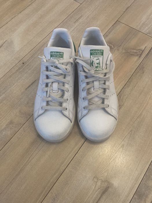 Adidasi marca ADIDAS Stan Smith, impecabili .