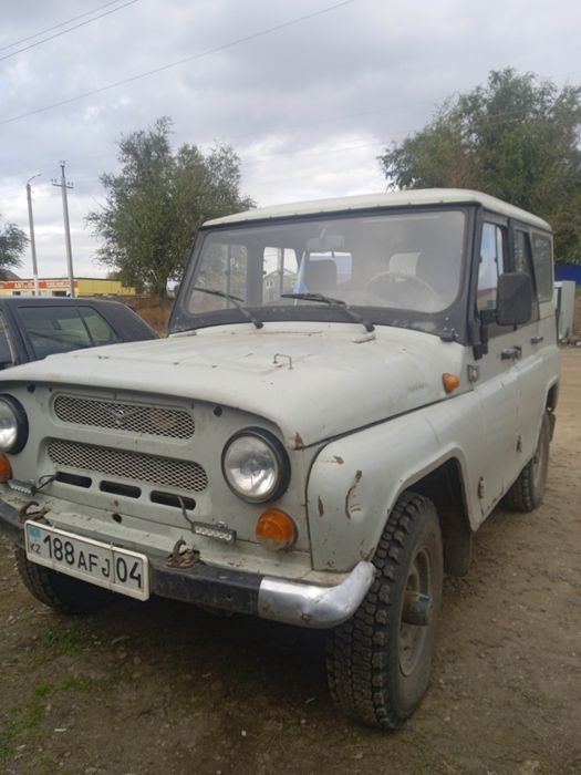 Продам УАЗ пятиместный