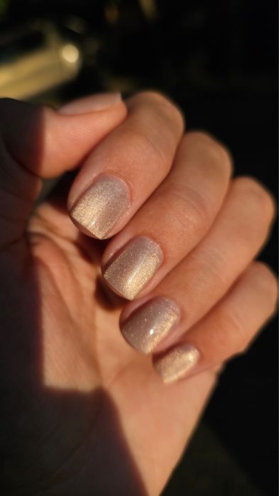 Unghii cu gel , manichiura semipermanenta, pictura personalizata
