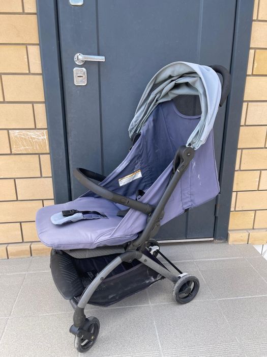 Продам коляску складную