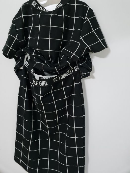 Compleu bluza și fusta