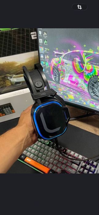 Naushnik V10 madel. Xolati yaxshi