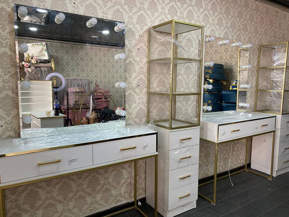 Vitrina Tayyorlaymiz Apteka Optika Dokon Salonlar uchun