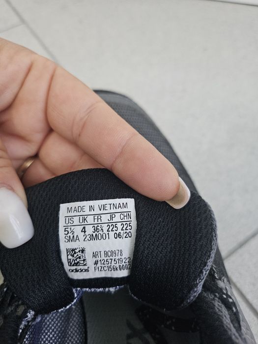 Маратонки Adidas