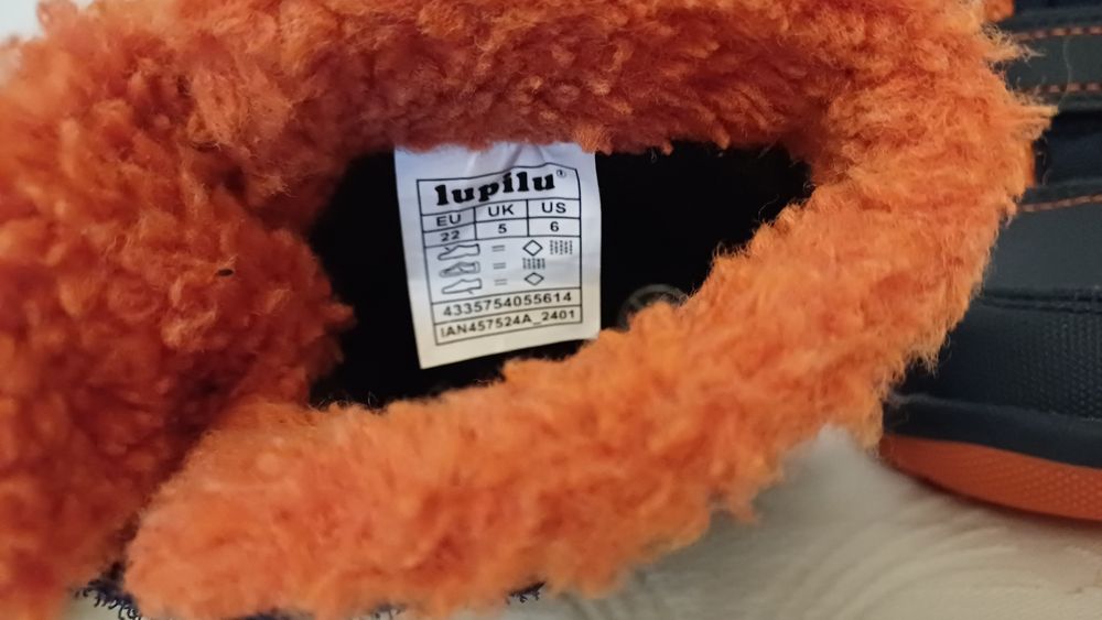 Ghete de iarna pentru copii, masura 22, stare perfecta