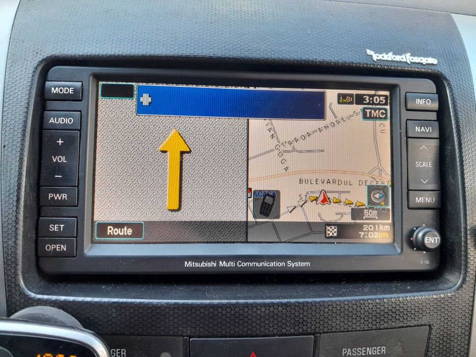 Vând Mitsubishi outlander 2