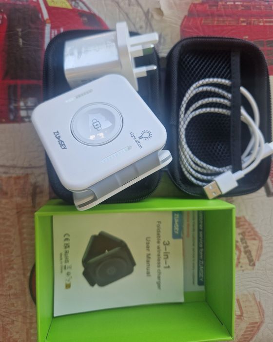 Incarcator Wireless Pliabil 3 in 1 ZUMSEY MagSafe, pachet complet cu husa