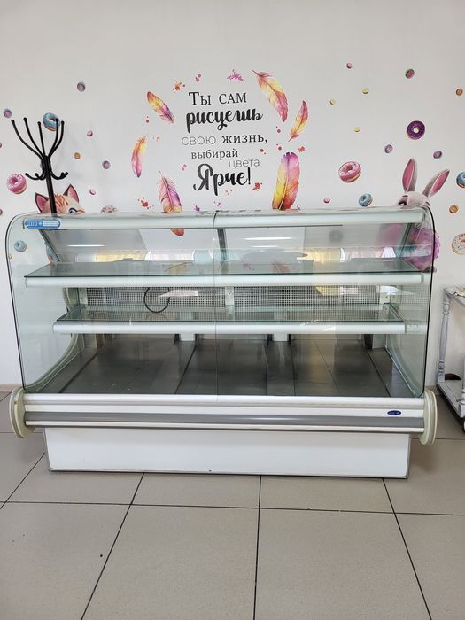 Продам холодильник б/у 1,5 метра.