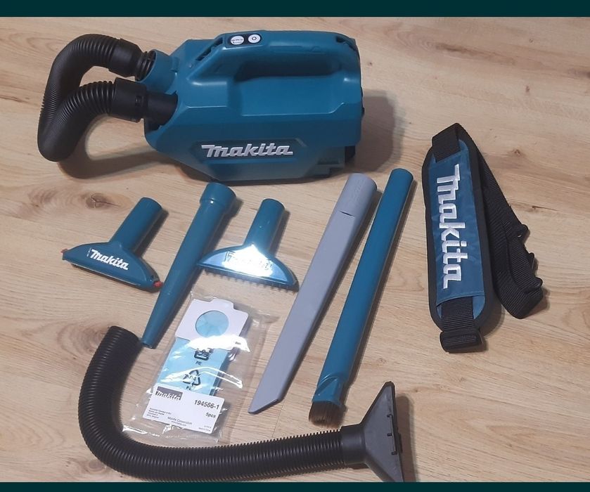 Vând aspirator auto Makita DCL 184 la 18v , fara fir.