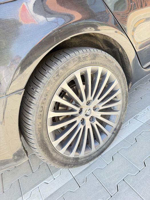 - [ ] Skoda Superb – 2.0 TDI (177 CP) – Full Dotări – Automată DSG – Impecabilă, Istoric Service, 4x4