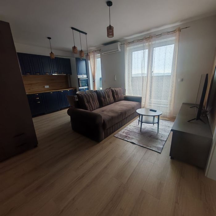 Închiriez apart. 2 camere la MAURER - 2 LOCURI DE PARCARE