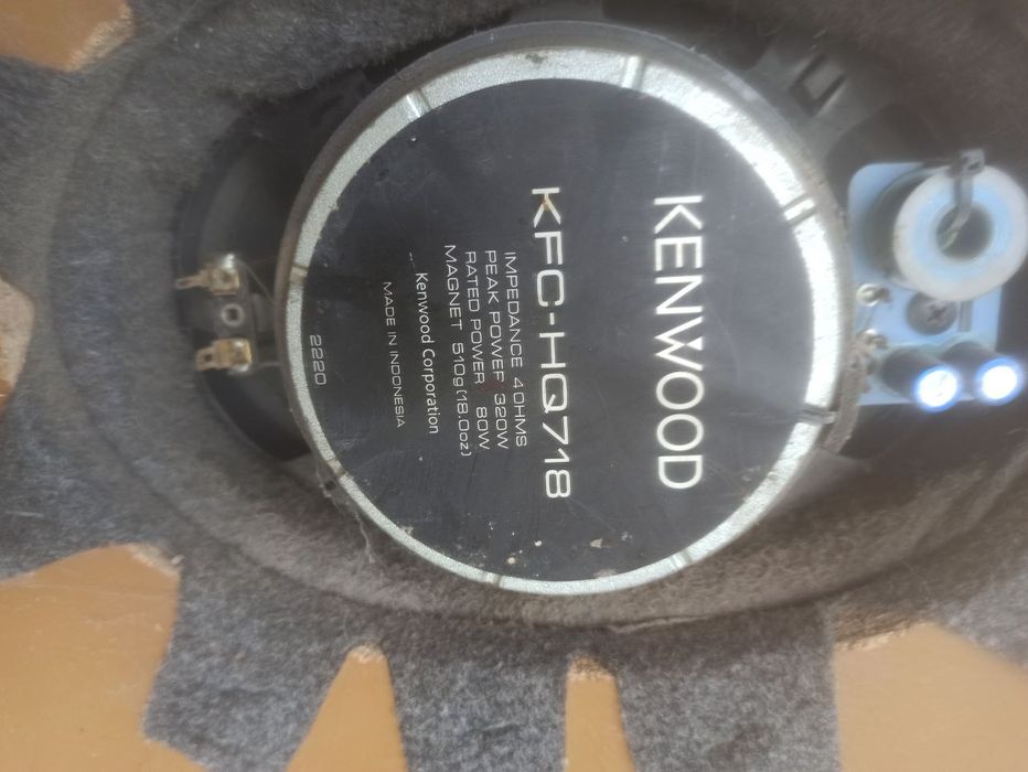 Kenwood kalonka I Pioneer 500w usilitel