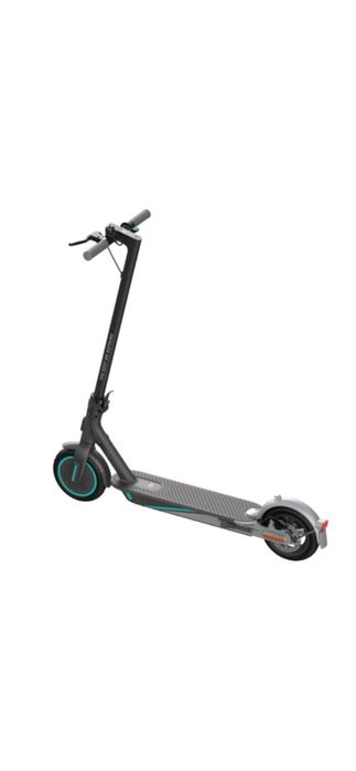 Trotineta electrica Xiaomi Mi e-Scooter Pro 2: Mercedes AMG Petronas F1 Team Edition
