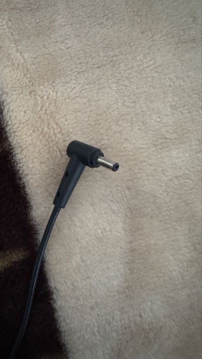 Зарядка на ноутбук ASUS