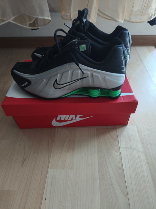 Nike Shox R4..45.5