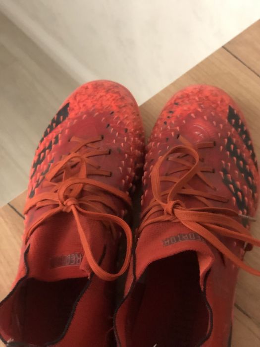 Сороконожки Predator 42 размер