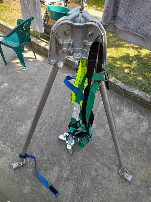 Kit Tripod GSE trepied pentru spatii restrânse