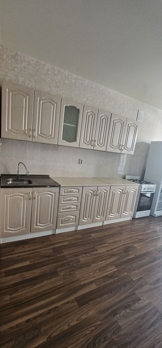 Продам кухонный гарнитур б/у