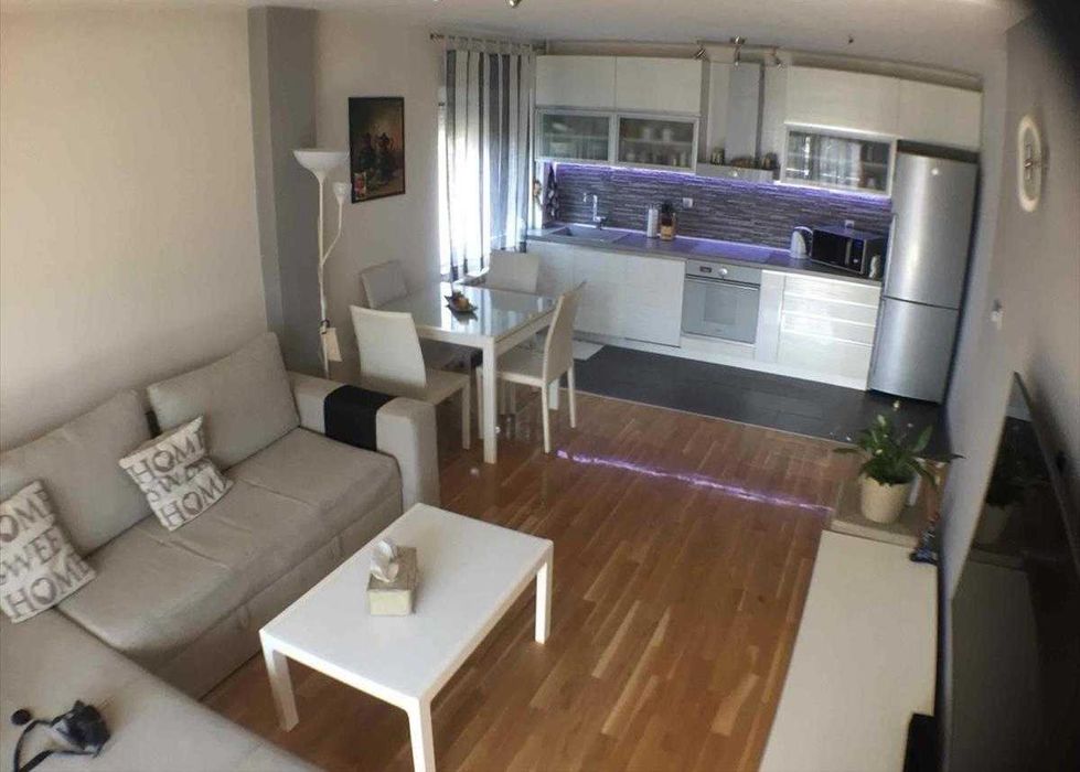 Дава се под наем Двустаен апартамент в Пловдив, Младежки Хълм - 56 кв.м за 280.5 € - Снимка #5