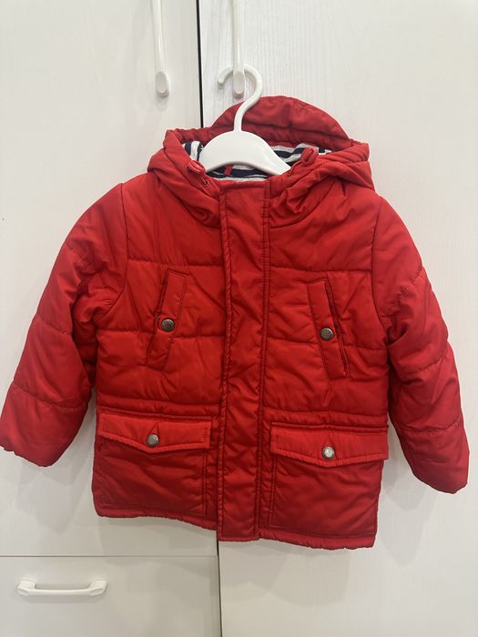 Продам детскую куртку