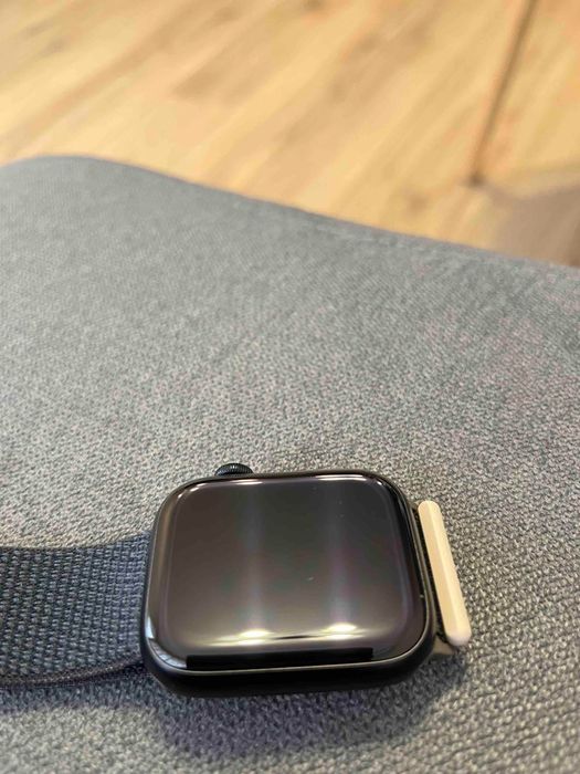 Apple Watch Series 9 – 100% батерия, перфектно състояние