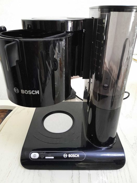 Продается BOSCH кофеварка модель ТКА8013 Б/у почти новое
