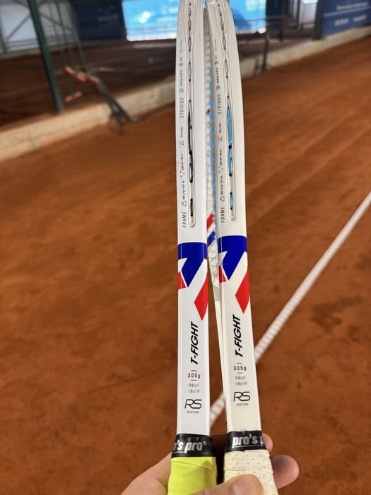 2 x Tecnifibre T-Fight 305S Grip 3 – 305g – 1300 lei