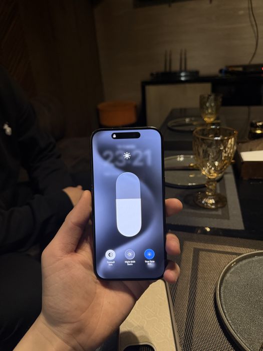 Iphone 15 pro темно синий