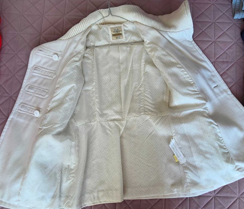 Palton crem, Bershka
