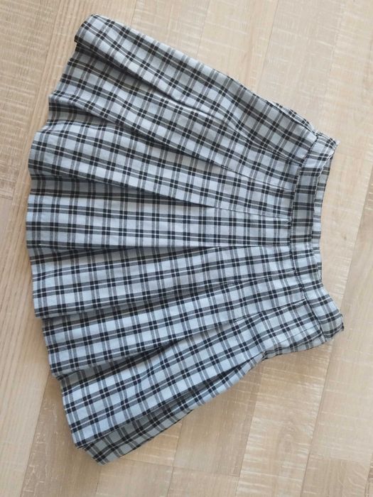 Fusta scolarita H&M 134cm