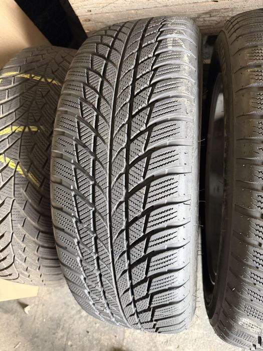 Roti Bmw X1 , X2 , Seria 2 , cod : 6856076  ,17 inch’ + anvel iarna 205/60/17 , Bridgestone , RunFlat , 6.5 mm !