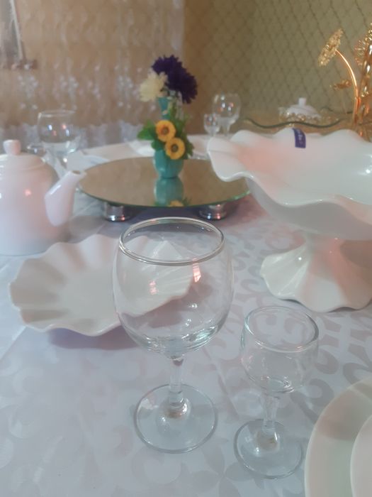 Прокат столов и стульев для мероприятии