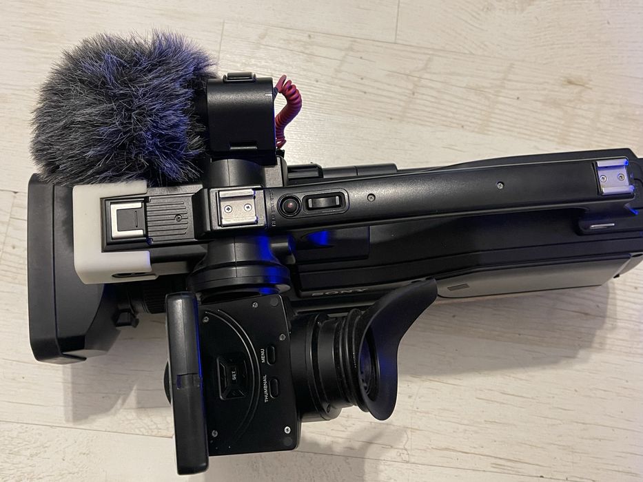 Sony HXR-MC2500 – Професионална HD камерa Продавам Sony HXR-MC250